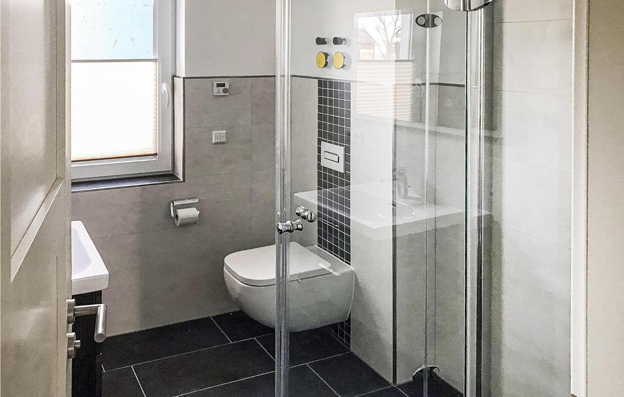 2 Bedroom Cozy Apartment In רשלין מראה חיצוני תמונה